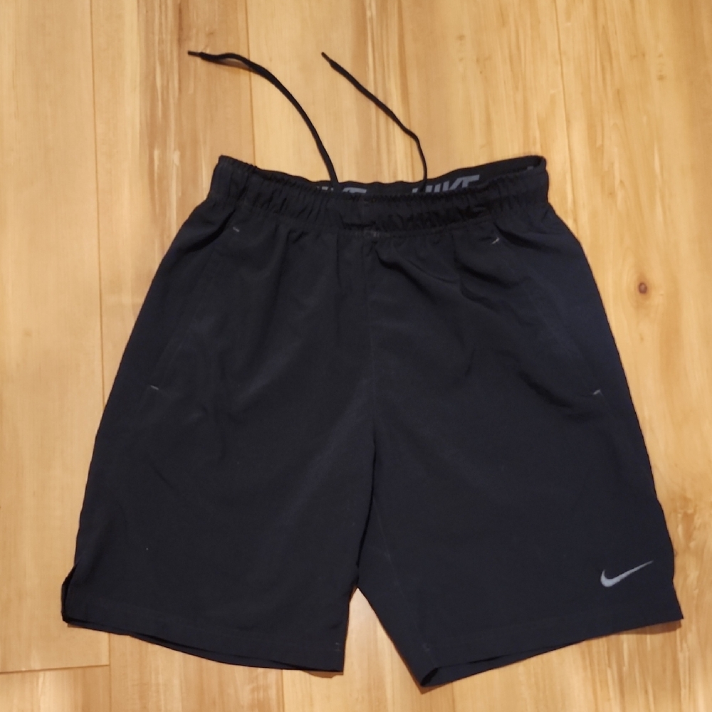 Nike Black Athletic Shorts for Performance